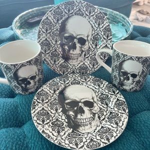 Skull mugs/plates 💀